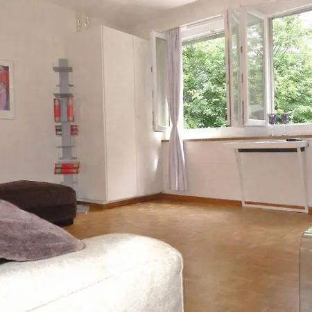 Zaehringerplatz Old Town Apartment